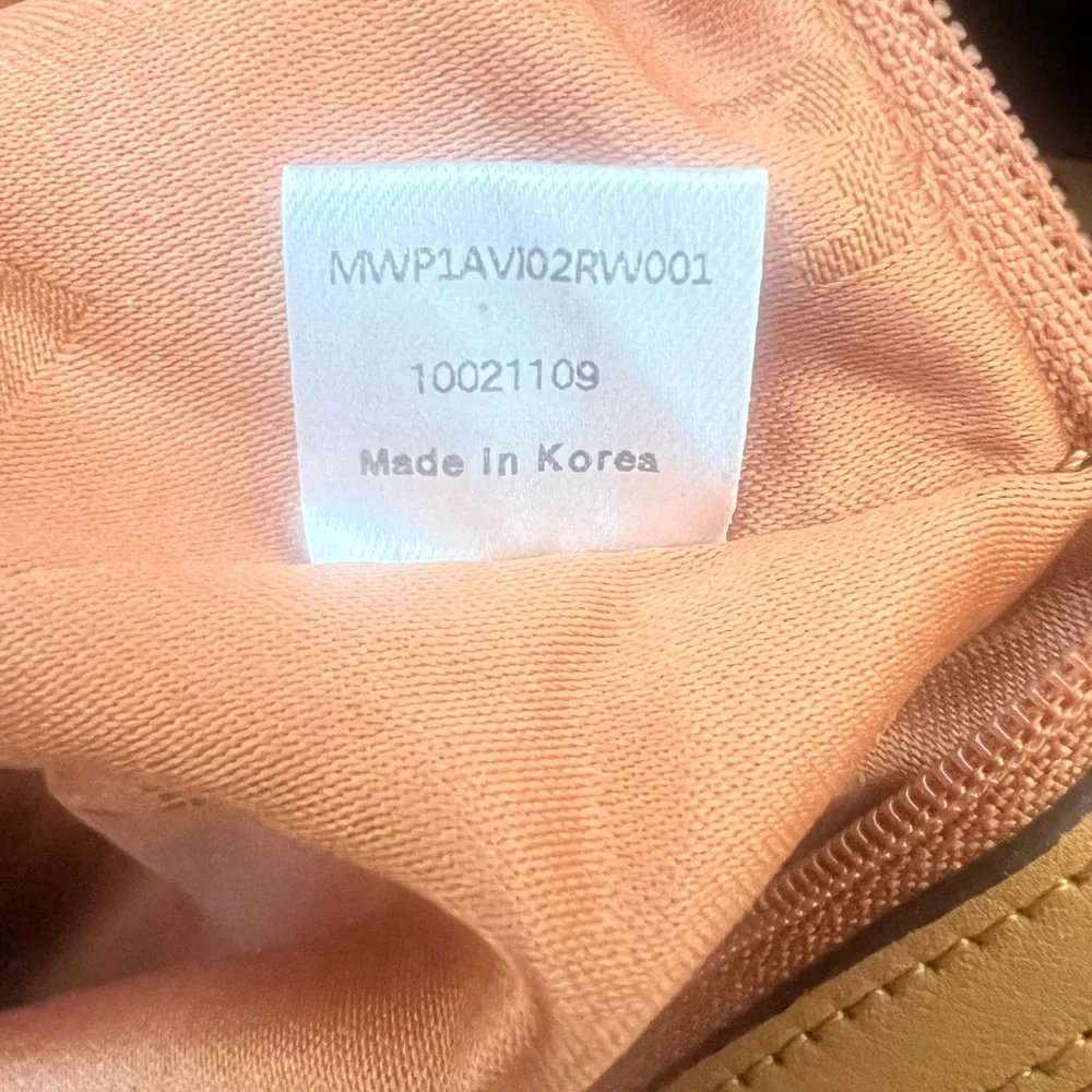 MCM Tan and Burgundy Logo Tote - Picture 13 of 15